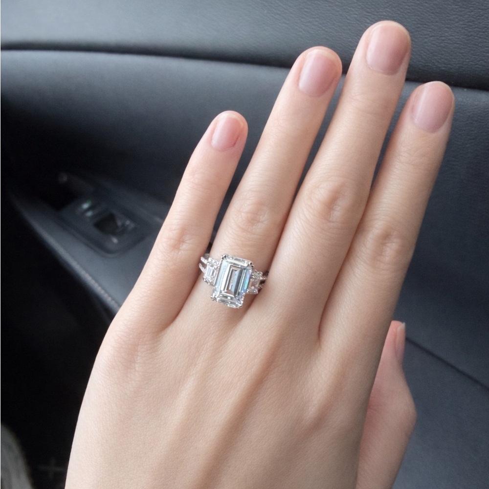 5CT S925‎ Sterling Silver 8×12mm Emerald Cut High Carbon Diamond Ring Size 6